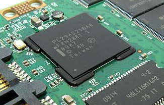 SMT工廠在生產(chǎn)加工中怎么防止元器件偏移 SMT工廠在生產(chǎn)加工中怎么防止元器件偏移